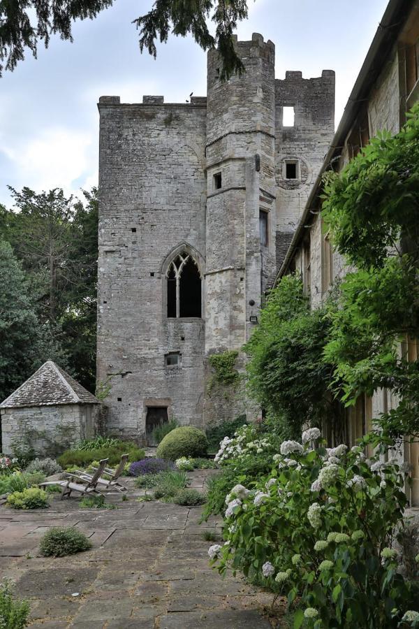 The Bothy Beverston Castle Tetbury Exterior photo